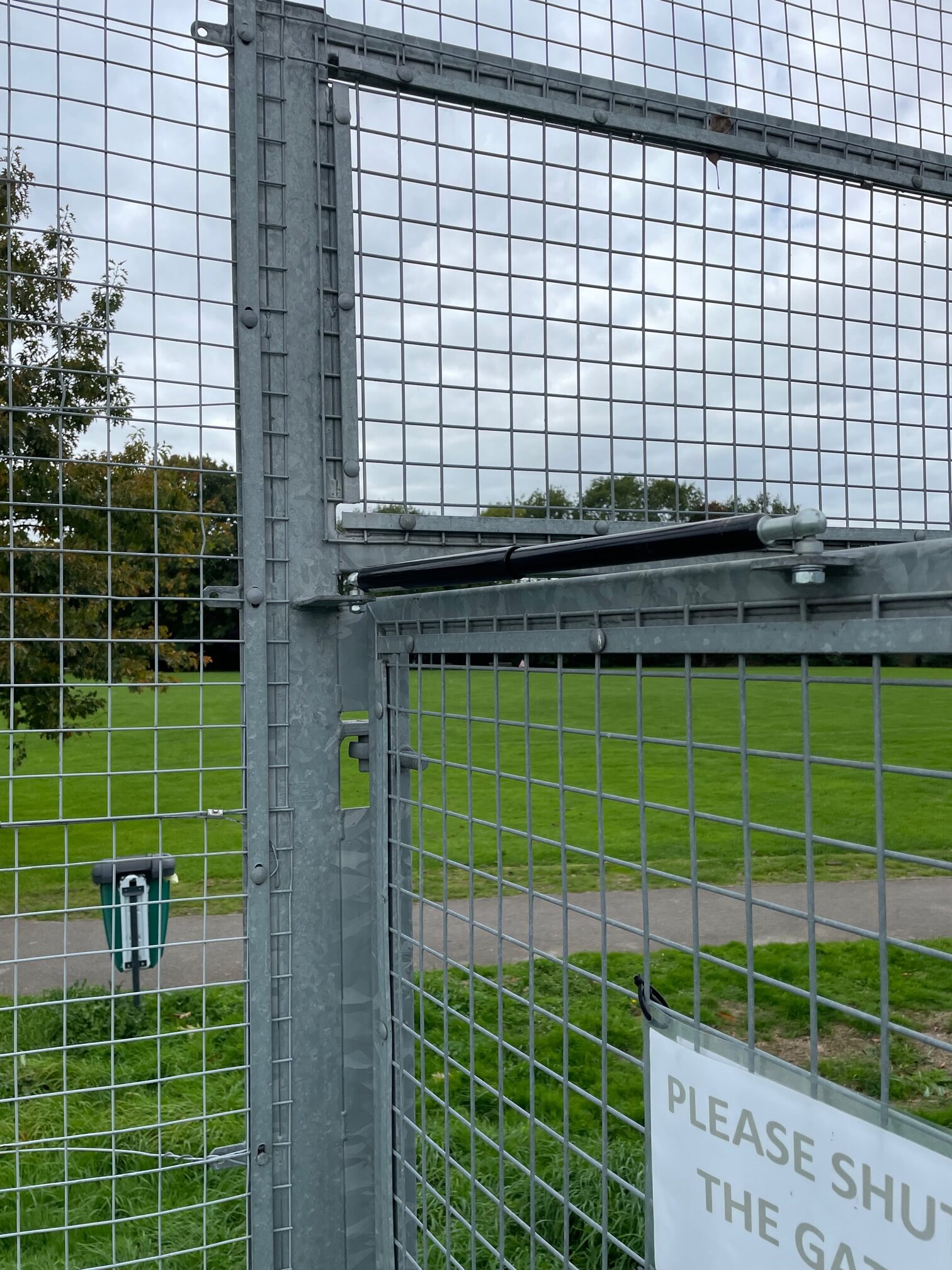 How to secure tennis courts with a keyless lock | Gatemaster Locks