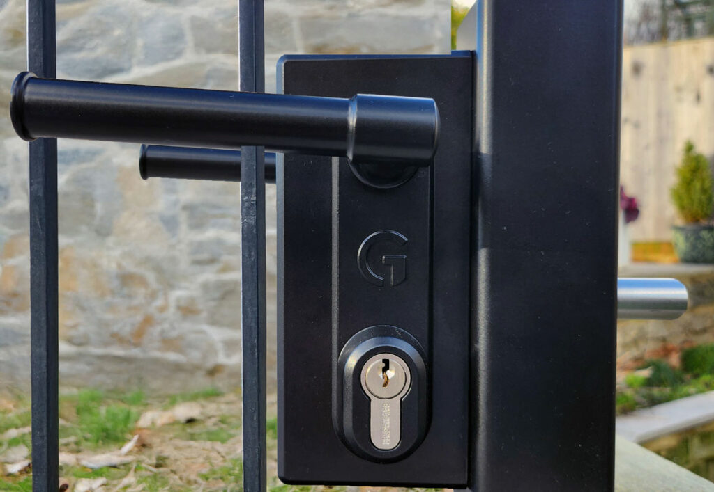 New BLD 2.0 gate lock on a garden gate